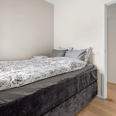 Spacious Modern 3br At Barcode