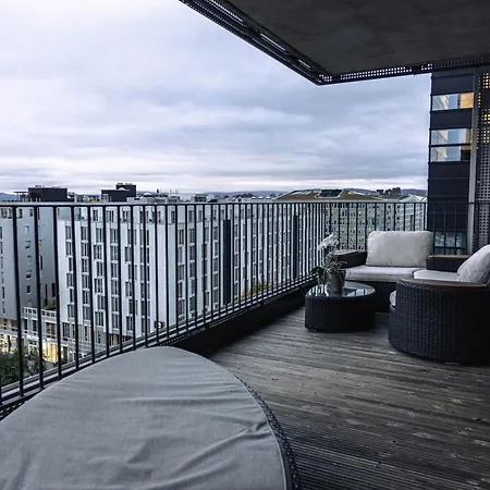 Spacious Modern 3br At Barcode *