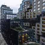 Spacious Modern 3br At Barcode Daire