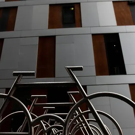 Apartman Spacious Modern 3br At Barcode *