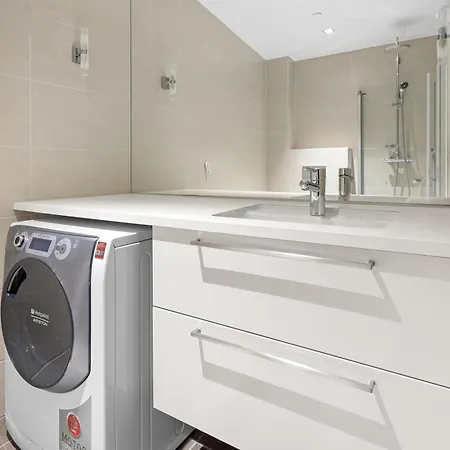 Spacious Modern 3br At Barcode Apartman Oslo