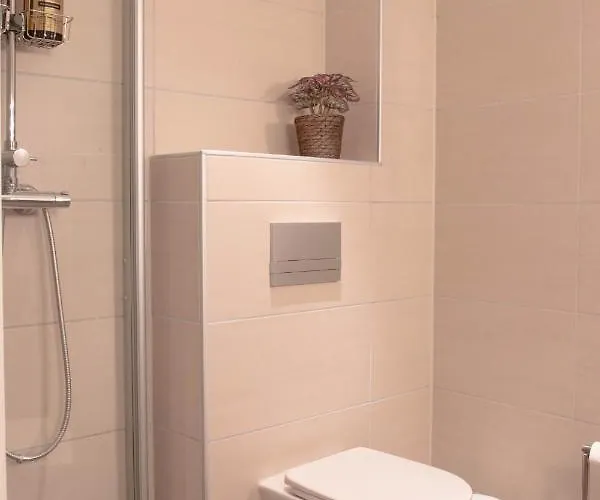 Spacious Modern 3br At Barcode