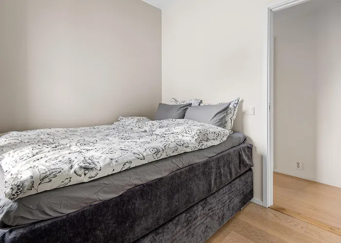 Spacious Modern 3br At Barcode