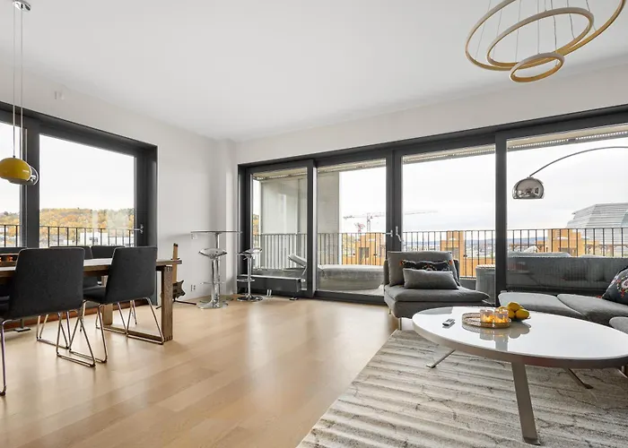 Spacious Modern 3br At Barcode
