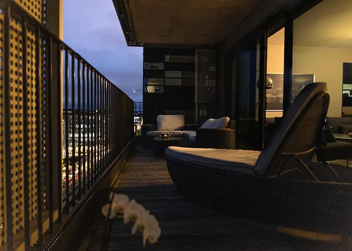 Spacious Modern 3br At Barcode *